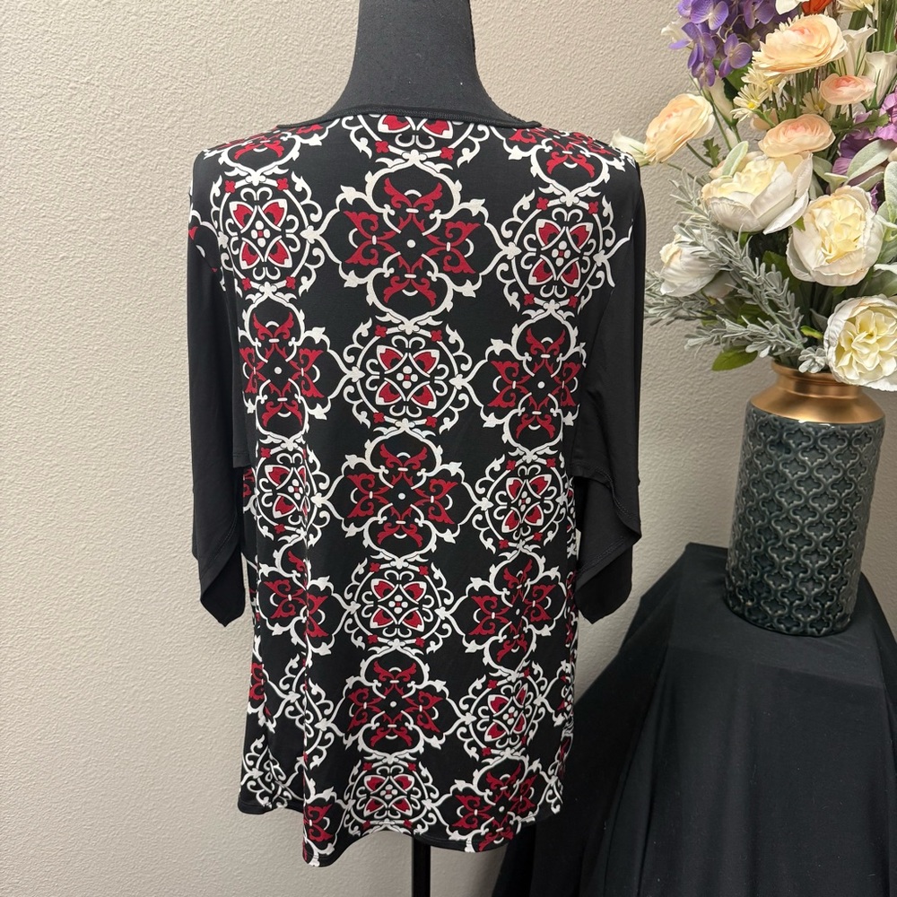 Cato Black Red White Geometric Floral Print Top L | Stretchy Casual Fall Blouse - Picture 3 of 8